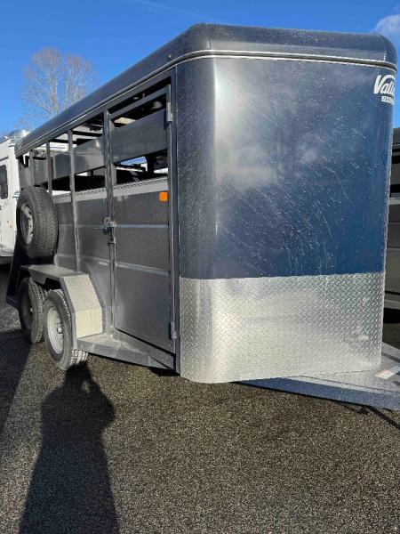 New 2025 Valley Trailers 26814 Stock / Stock Combo Trailer