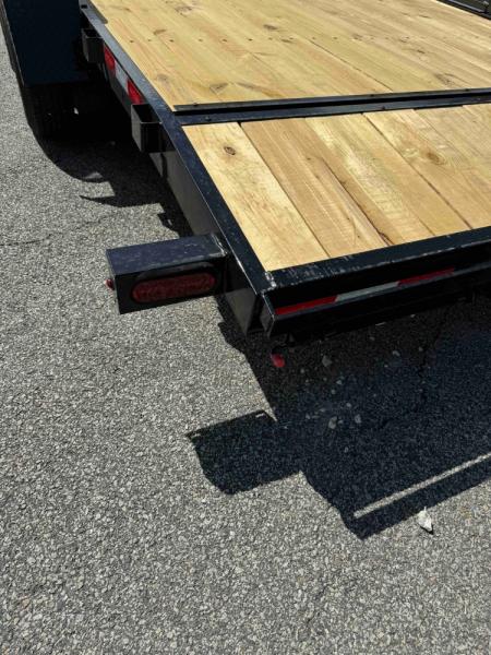 New 2026 Down 2 Earth Trailers DTE8218WCH3.5B Car Hauler