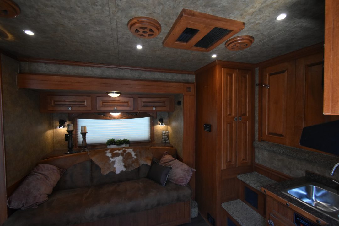 Used 2014 Kiefer Manufacturing Genesis Horse Trailer
