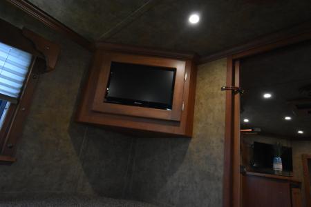 Used 2014 Kiefer Manufacturing Genesis Horse Trailer