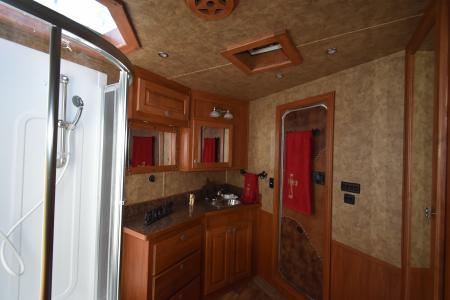Used 2014 Kiefer Manufacturing Genesis Horse Trailer