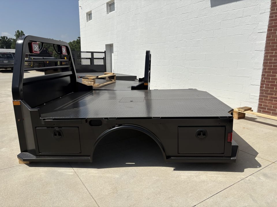 New 2027 NXG Truck Bodies XSB SKIRTED 9'4"X94"X34" 60"CA CAB AND CHASSIS Truck Bed