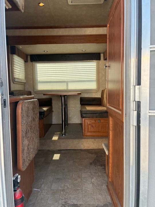 Used 2007 Circle J 4H LQ Horse Trailer
