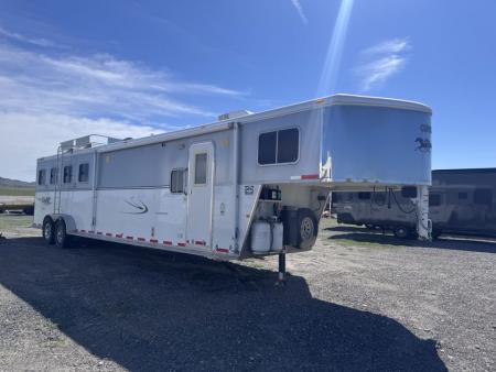 Used 2007 Circle J 4H LQ Horse Trailer