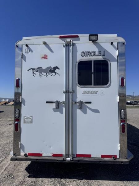 Used 2007 Circle J 4H LQ Horse Trailer