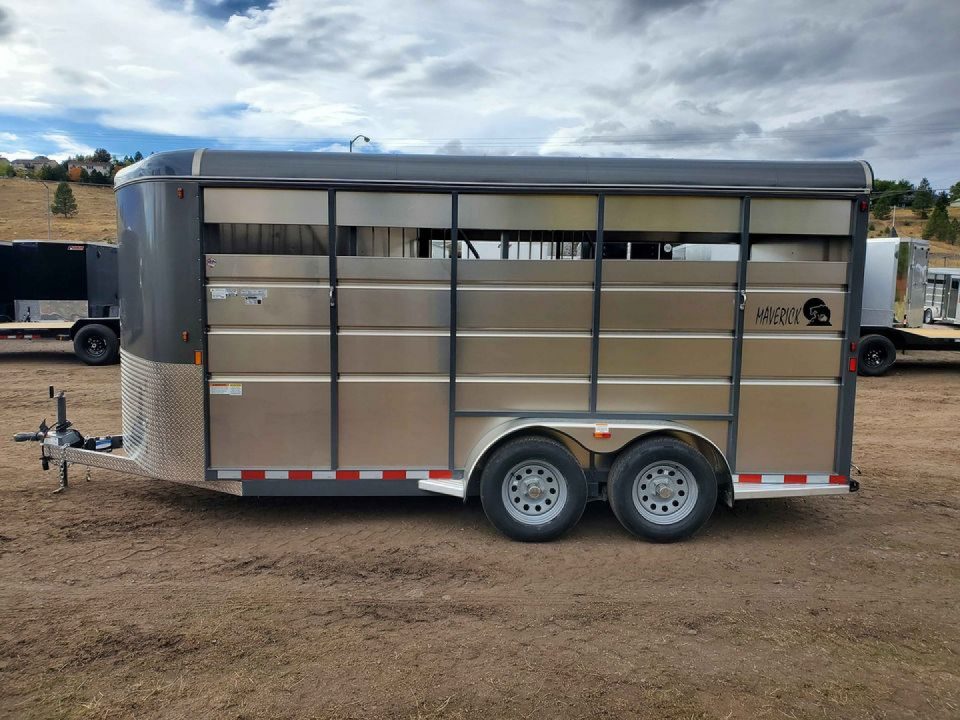 New 2027 Maverick 3 Horse Trailer