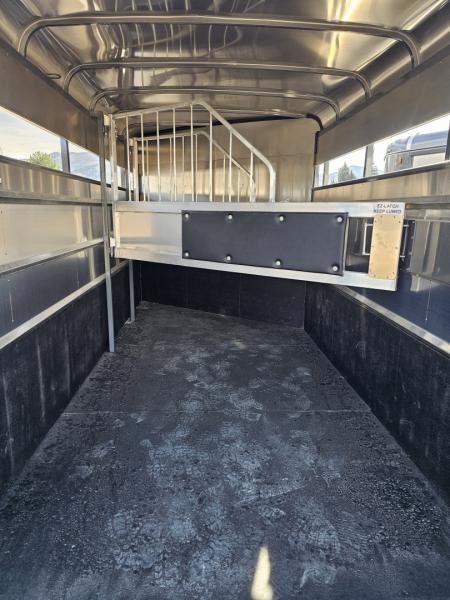 New 2027 Maverick 3 Horse Trailer