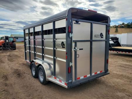 New 2027 Maverick 3 Horse Trailer