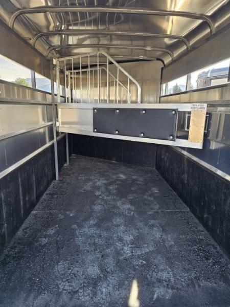 New 2027 Maverick 3 Horse Trailer