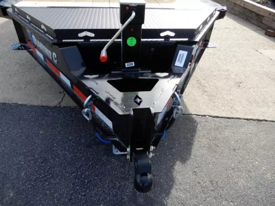 New 2026 Diamond C 8.5X22' Equipment, Max Width Tilt, HXD207