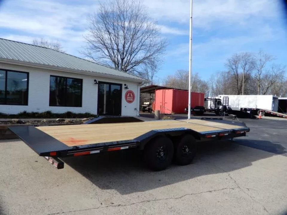 New 2026 Diamond C 8.5X22' Equipment, Max Width Tilt, HXD207