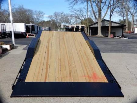 New 2026 Diamond C 8.5X22' Equipment, Max Width Tilt, HXD207