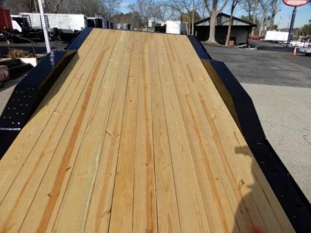 New 2026 Diamond C 8.5X22' Equipment, Max Width Tilt, HXD207