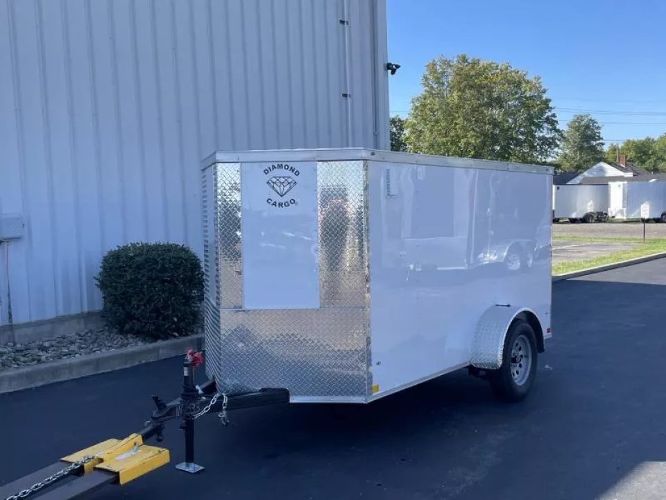 New 2026 Diamond Cargo 5' x 10' SA V-Nose Enclosed Trailer / 5 Year Warranty