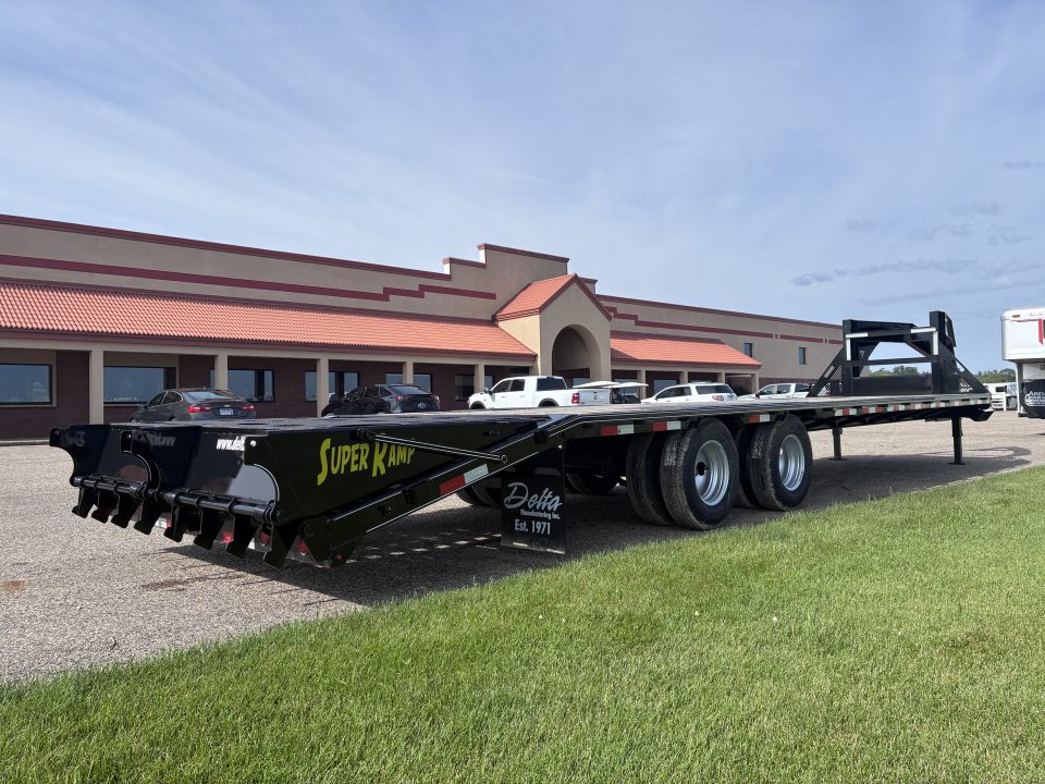 New 2026 Delta Mfg 210GN 32' x 8'6" Flatbed Trailer