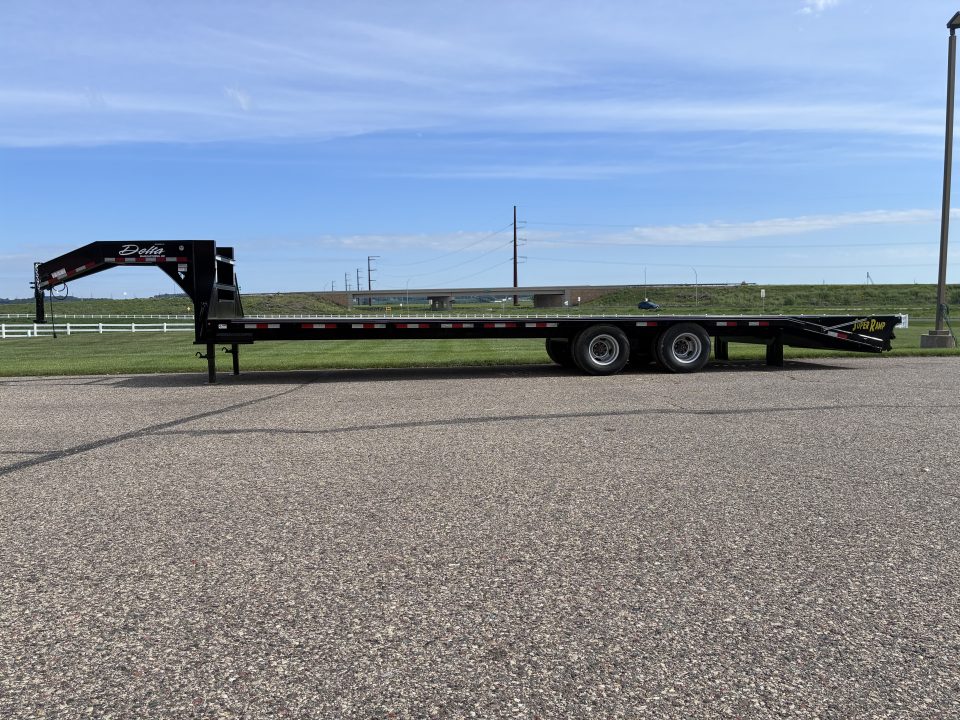 New 2026 Delta Mfg 210GN 32' x 8'6" Flatbed Trailer