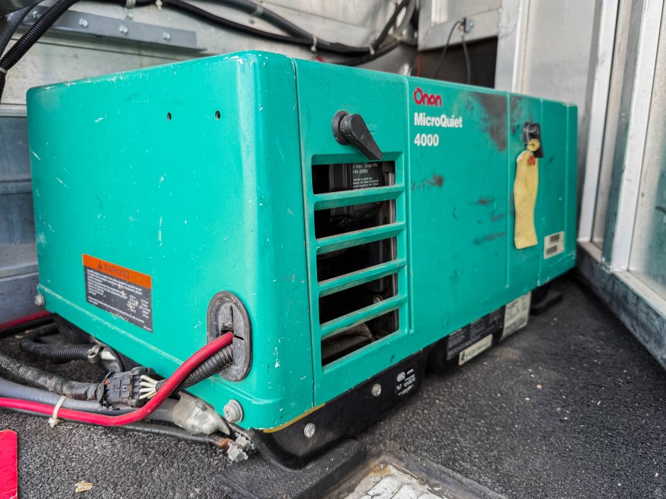 Used 2003 Hart Trailer U3HG - LQ Horse Trailer