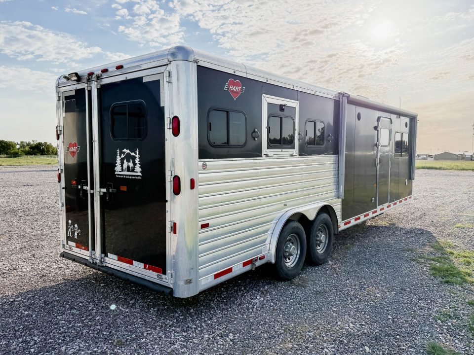 Used 2003 Hart Trailer U3HG - LQ Horse Trailer