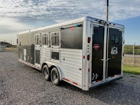 Used 2003 Hart Trailer U3HG - LQ Horse Trailer