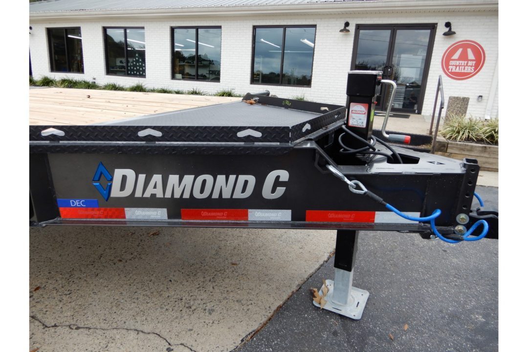 New 2026 Diamond C 8.5x24' Equipment, Deckover w/Dove & Ramps DEC207