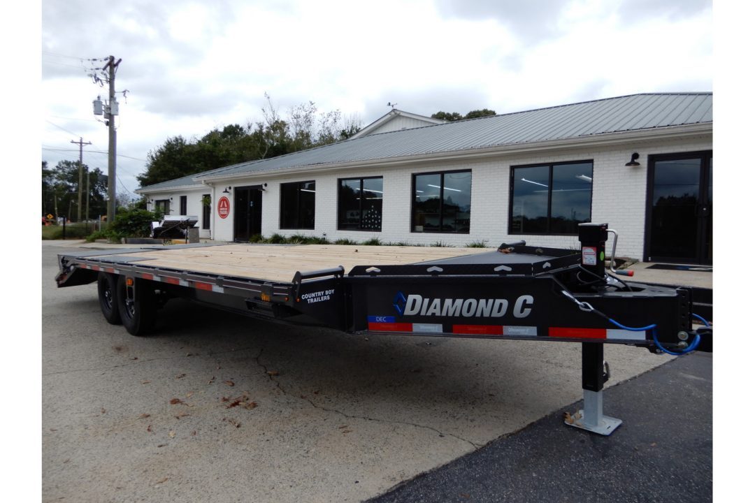New 2026 Diamond C 8.5x24' Equipment, Deckover w/Dove & Ramps DEC207