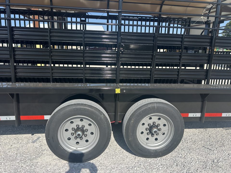 New 2026 Neckover GN BAR TOP 6'8X28X6'6" 2-8K RUBBER FLOOR Stock / Stock Combo Trailer