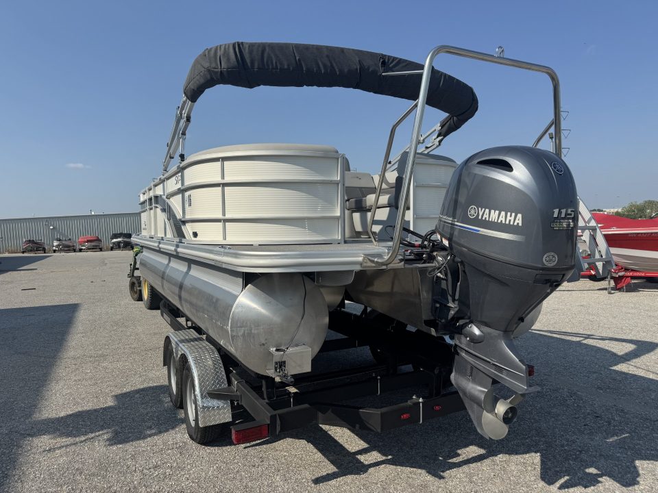 Used 2024 Bennington 22' SSRXC Express-toon Boat