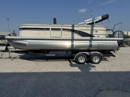 Used 2024 Bennington 22' SSRXC Express-toon Boat