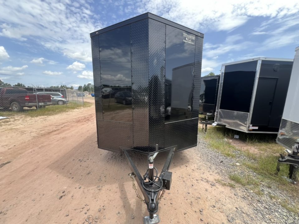 2027 Titanium photo 2