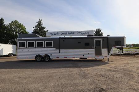 Used 2016 Merhow Trailers 4 Horse LQ Slide-out Trailer