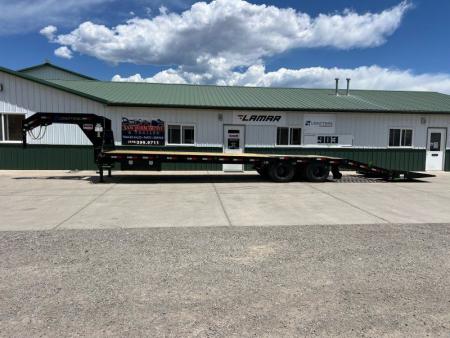New 2027 Load Trail 102"x32' Low Pro GN Gooseneck Bodies