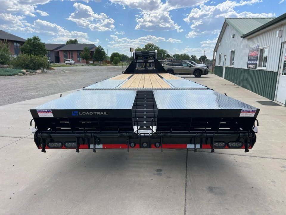New 2027 Load Trail 102"x30' Low Pro GN Gooseneck Bodies