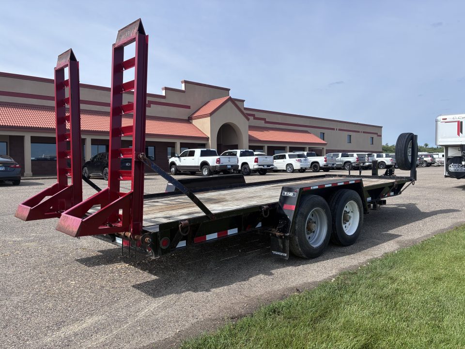 Used 2020 Towmaster Trailers 25' BP FB Flatbed Trailer