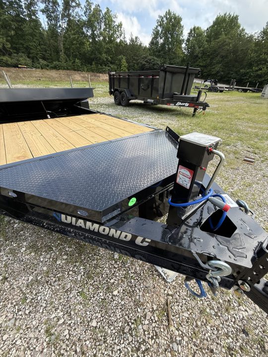 New 2026 Diamond C HDT207 Tilt Trailer PACESETTER EDITION 2 SPEED 15K JACK