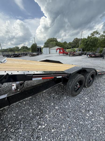 New 2026 Diamond C HXD210 DRIVE OVER FENDER 102” X22’ TILT TRAILER 23K G.V.W.R.