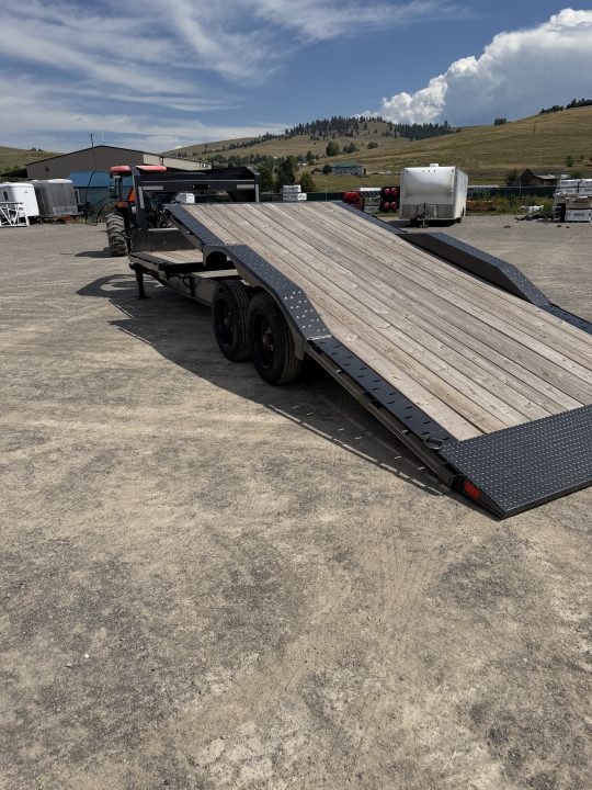 New 2026 Diamond C Trailers HXD208-GNL24X102 Tilt Trailer