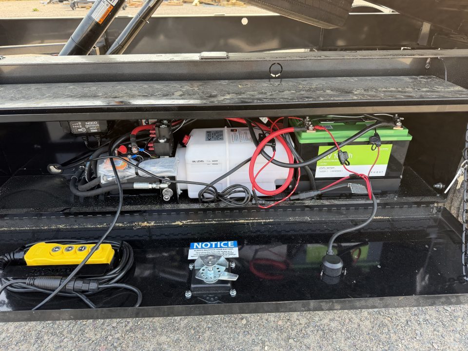 New 2026 Diamond C Trailers DET207L20X102 Deckover Tilt Trailer