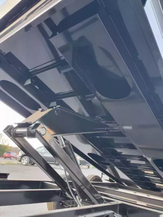 New 2027 Iron Bull 83"x16' 15k Gooseneck Dump Trailer