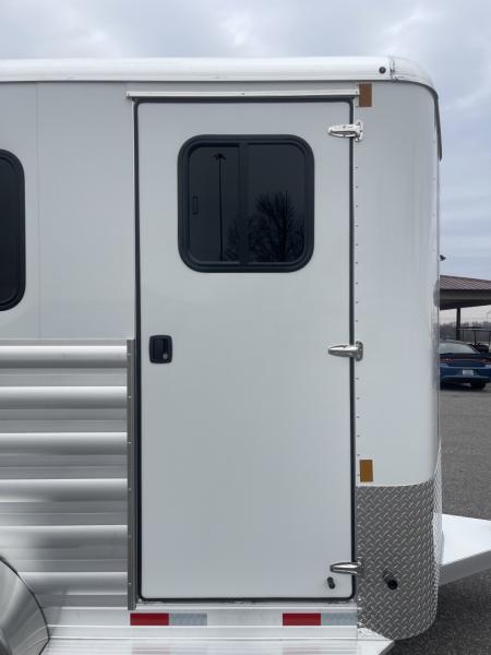 New 2026 Bar-M Trailers ES720SL Horse Trailer