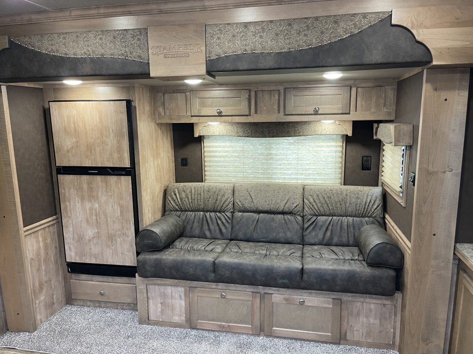 New 2026 Merhow Trailers 8312-A RK-S Horse Trailer