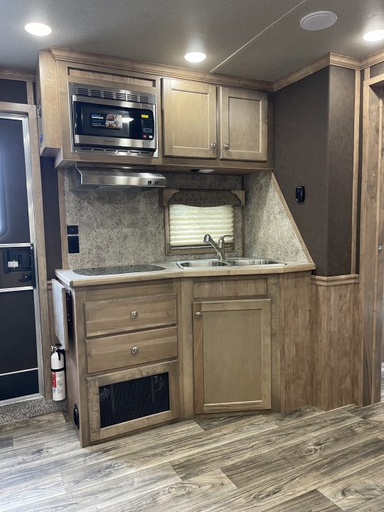 New 2026 Merhow Trailers 8312-A RK-S Horse Trailer