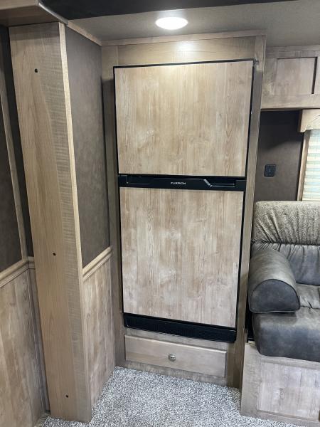 New 2026 Merhow Trailers 8312-A RK-S Horse Trailer