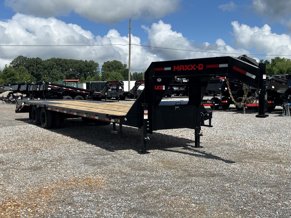 New 2027 MAXX-D 102"X32' 25K Gooseneck Flatbed Trailer