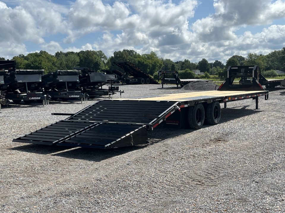New 2027 MAXX-D 102"X32' 25K Gooseneck Flatbed Trailer