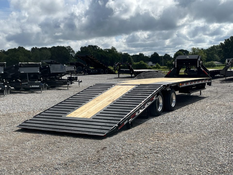 New 2027 MAXXD Hydraulic Dovetail Gooseneck Trailer | 34' x 102' 30K GVWR