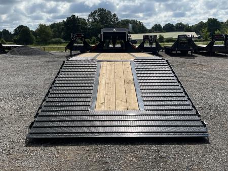New 2027 MAXXD Hydraulic Dovetail Gooseneck Trailer | 34' x 102' 30K GVWR
