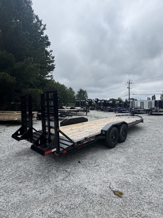 New 2026 Diamond C 82x22' Equipment, 2' Dove & Ramps LPX207
