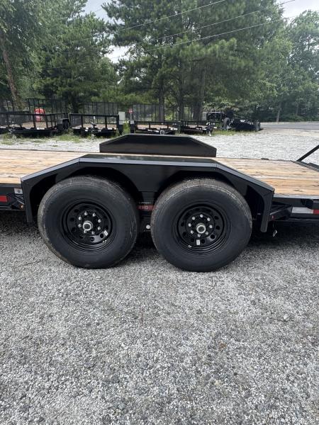 New 2026 Diamond C 82x22' Equipment, 2' Dove & Ramps LPX207