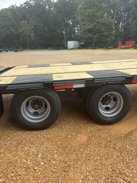 New 2026 Elite Trailers 102'' x25' Gooseneck Deckover Trailer