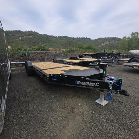 New SPLIT-TILT 2026 Diamond C HDT207 82X20 15500 GVWR WINCH ROLLER Equipment Trailer ONYX BLACK